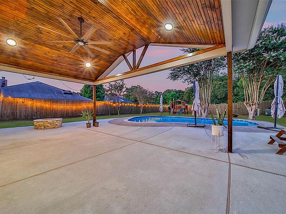 3rd image of 3011 Eagle Nest Lane