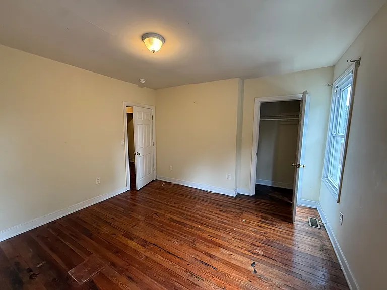 1242 Parkwood Ave — Photo 7