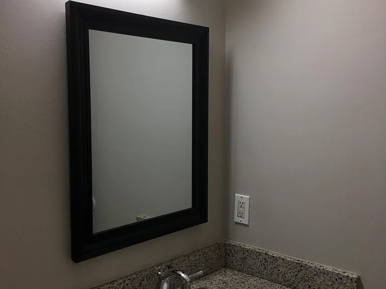 Full Bathroom - Vanity