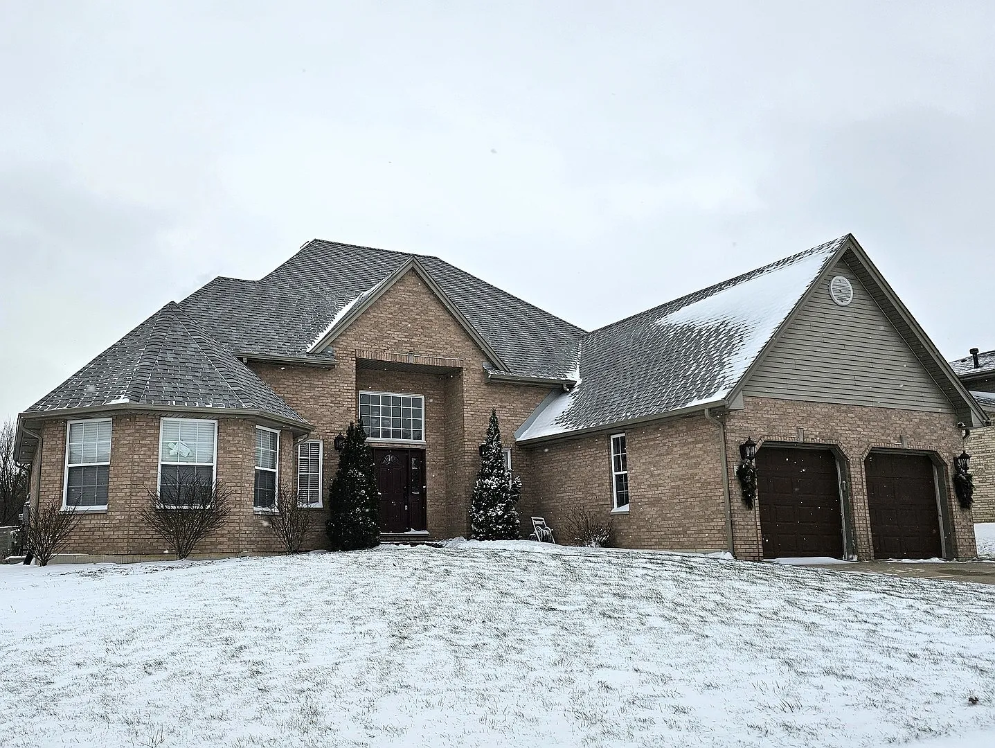 5417 Christopher Dr photo 1