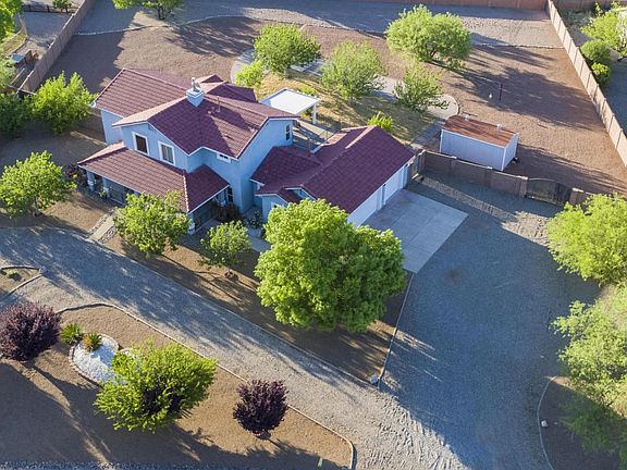 3rd image of 2887 E Eagle Rock Dr