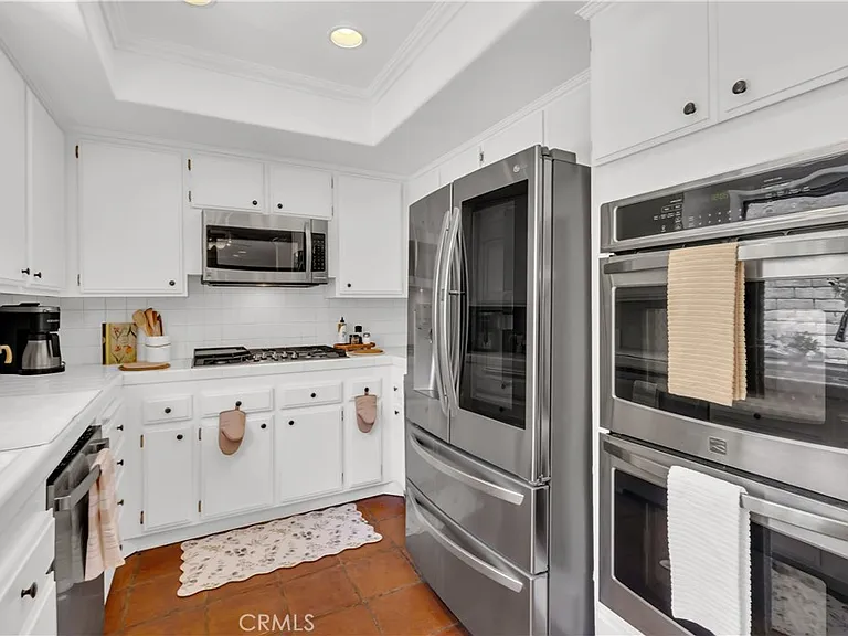 25095 Perch Dr — Photo 19