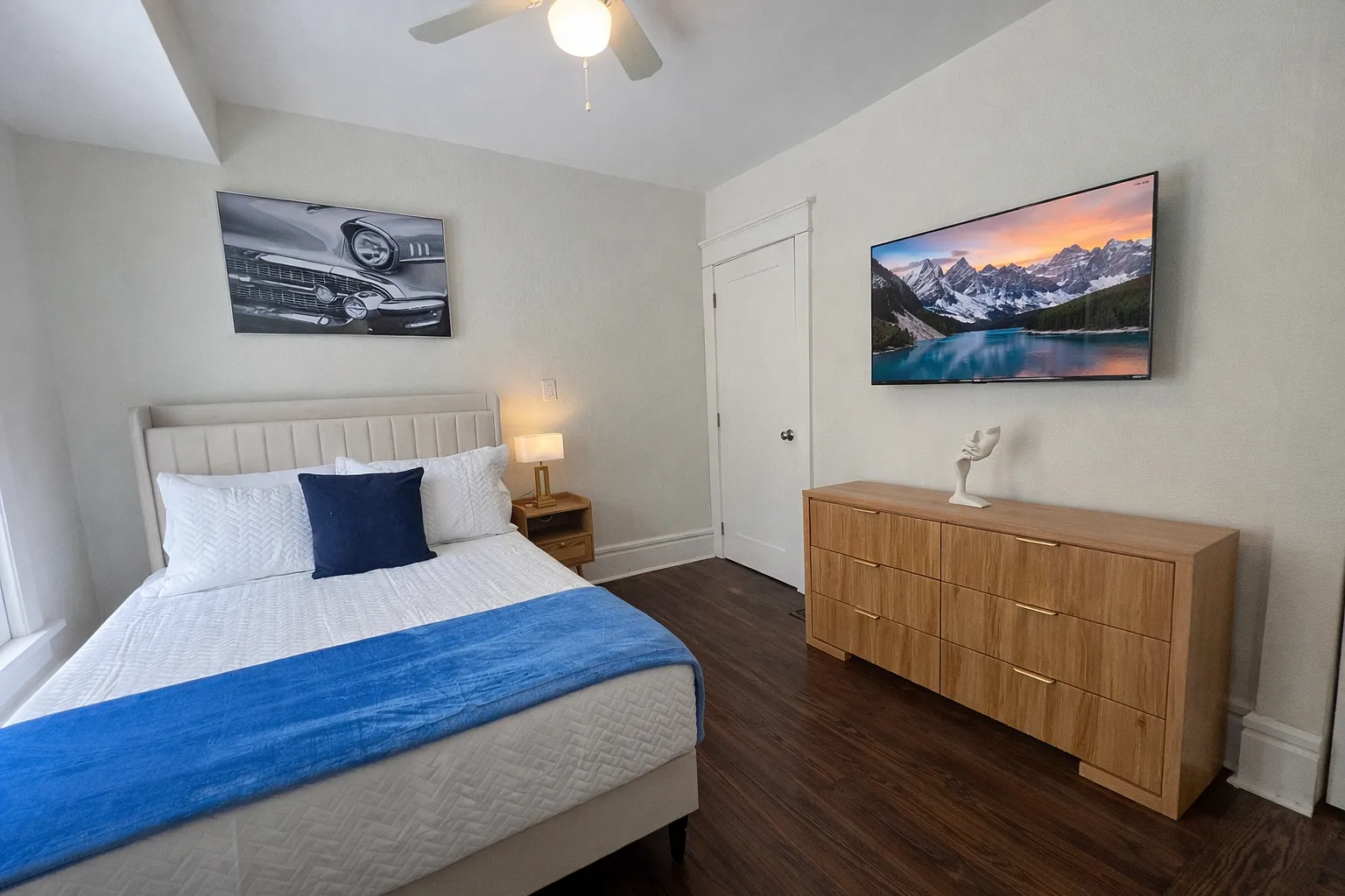 4 bed, 1500 sqft, $7,950 — Photo 2