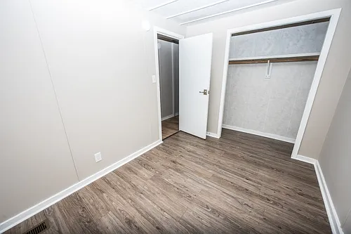 176 W Pine St — Photo 13