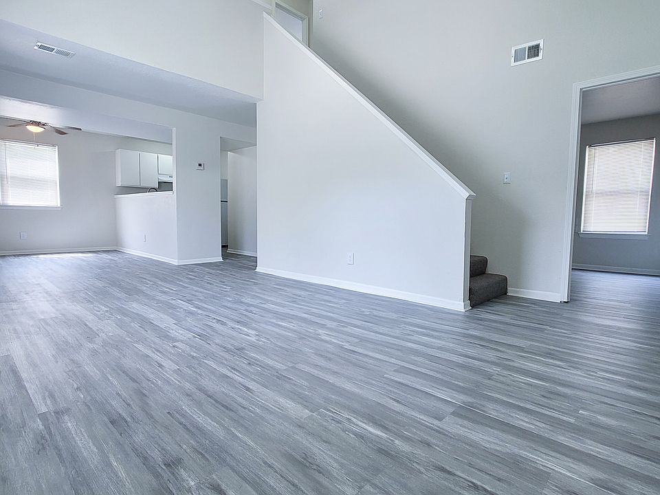 1st image of 5930 Cypress Pl