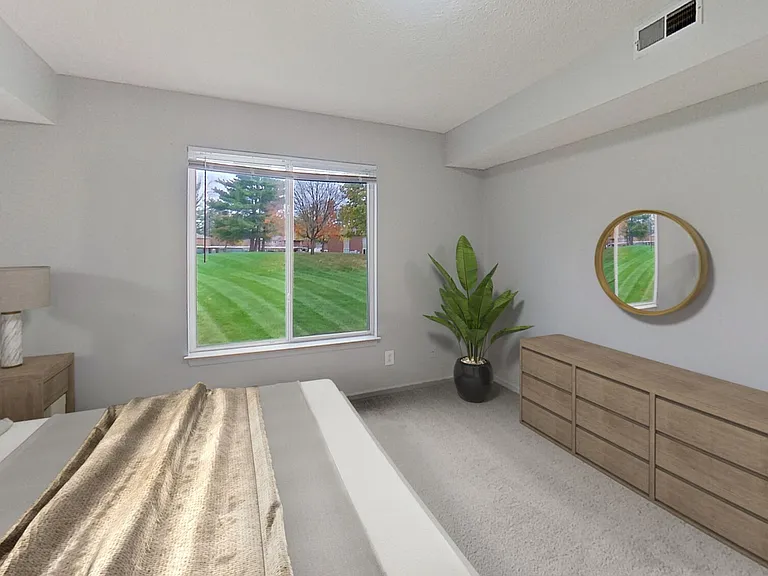 Westbury Lake Apartments — Photo 19
