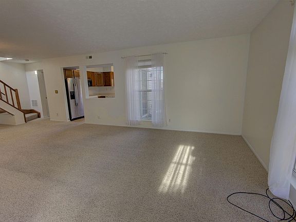 3rd image of 7116 Sweetwater Dr