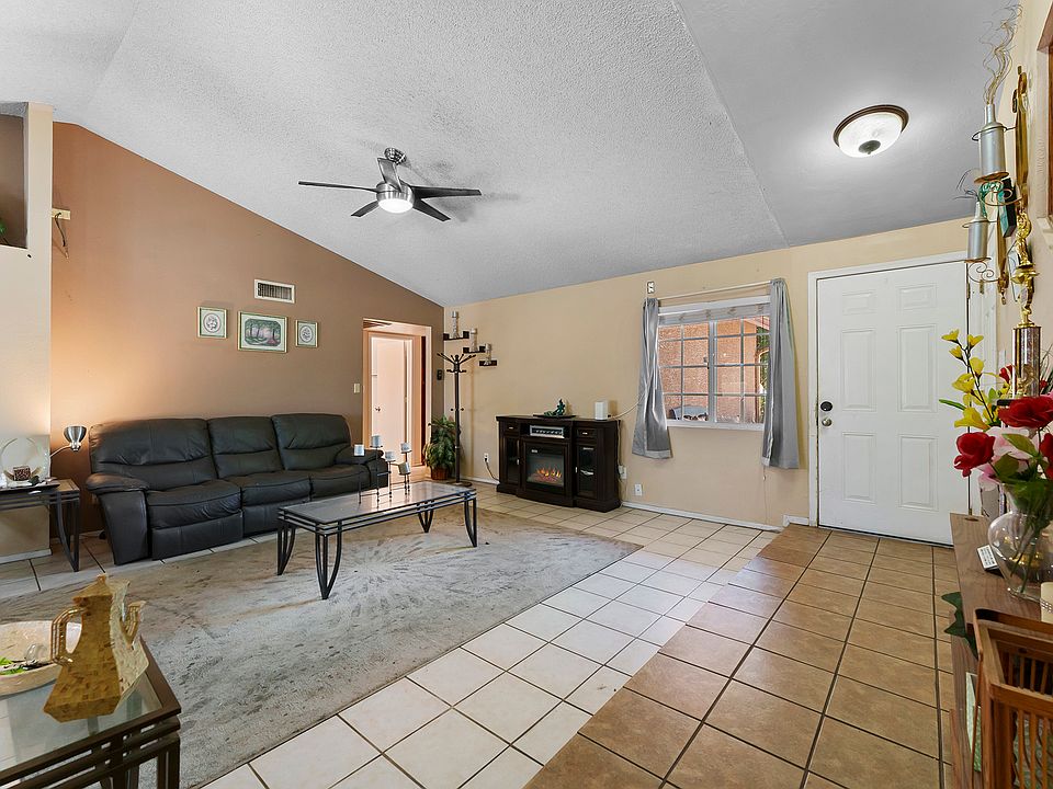 1st image of 2326 E Folley St #17277526