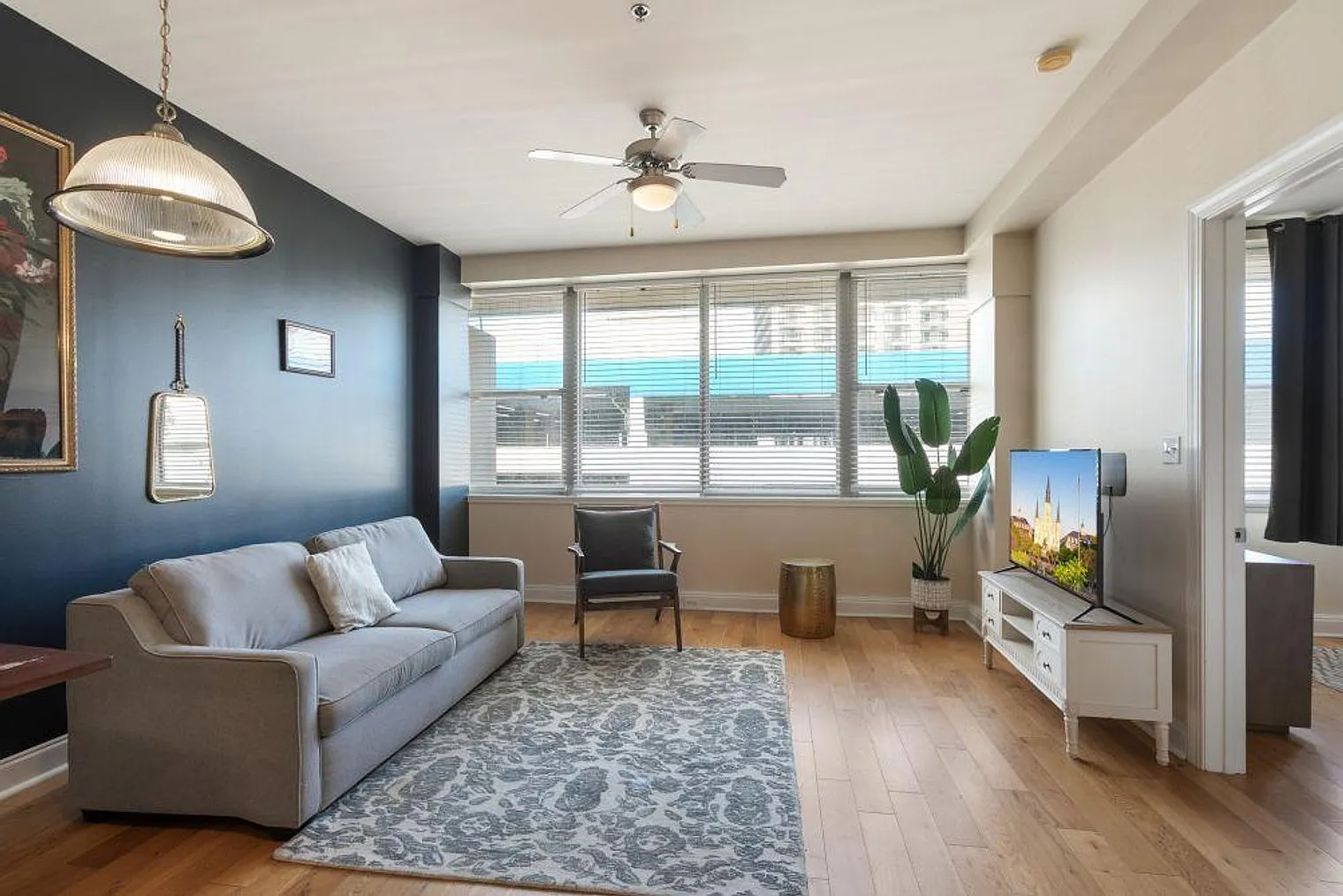 1 bed, 2.0 bath, 430 sqft, $4,211 — Photo 1