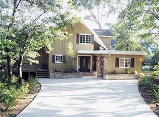 970 Tirol Ln, Lake Arrowhead, CA 92352