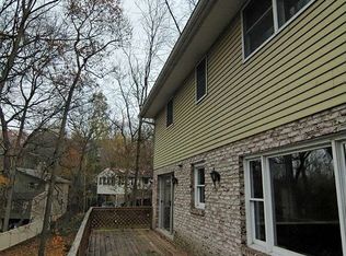 2346 Bob White Ln, Lancaster, PA 17601