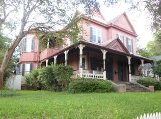 201 Arlington Ave, Natchez, MS 39120