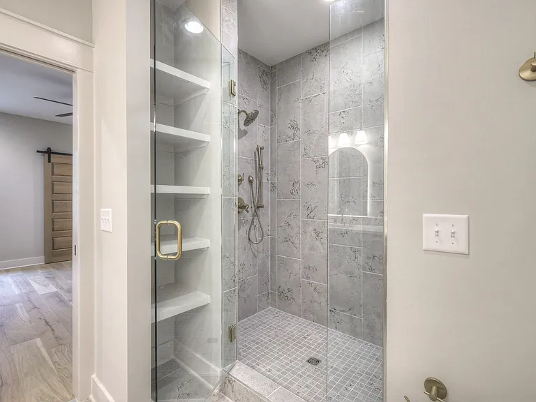 821 Acklen Ave — Photo 12