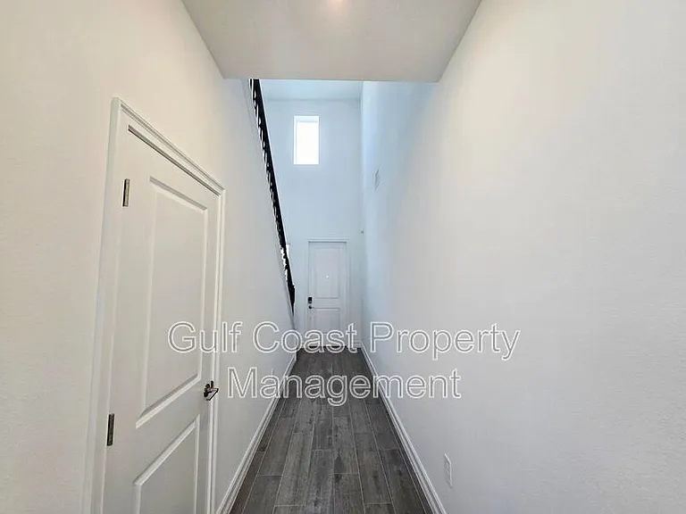 11757 71st Ave E — Photo 27