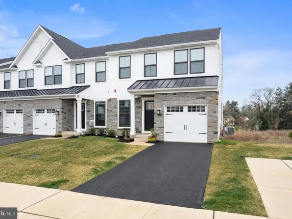7956 Milltown Cir, Cheltenham, PA 19012