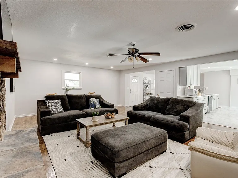 3511 Corto Ave — Photo 7
