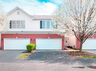 1924 W Cobblestone Rd, Romeoville, IL 60446