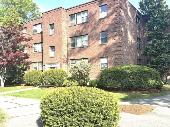 105 Nahant St Unit 1, Lynn, MA 01902