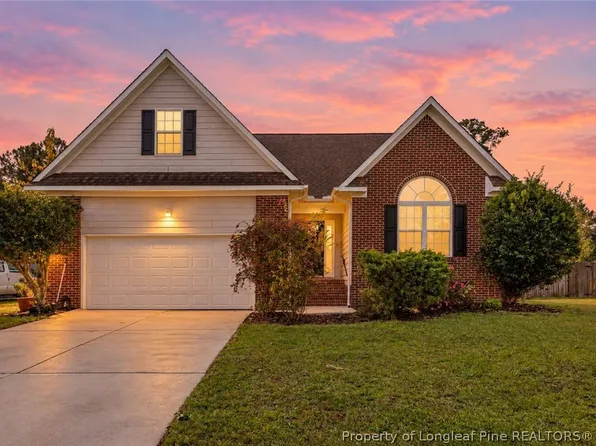 117 Blue Water Dr, Raeford, NC 28376