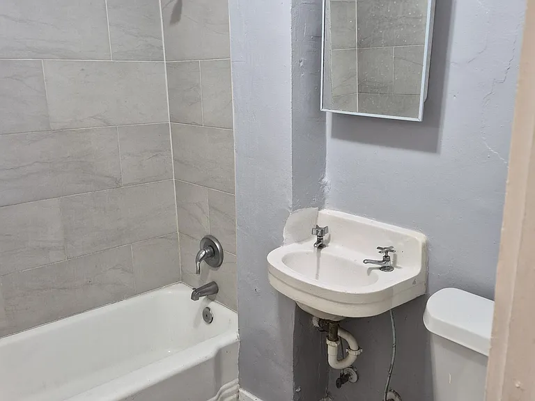 3222 Warrington St — Photo 10
