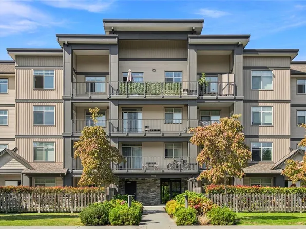 1900 Tulsa Rd Unit 402, Nanaimo, BC V9S 2W7