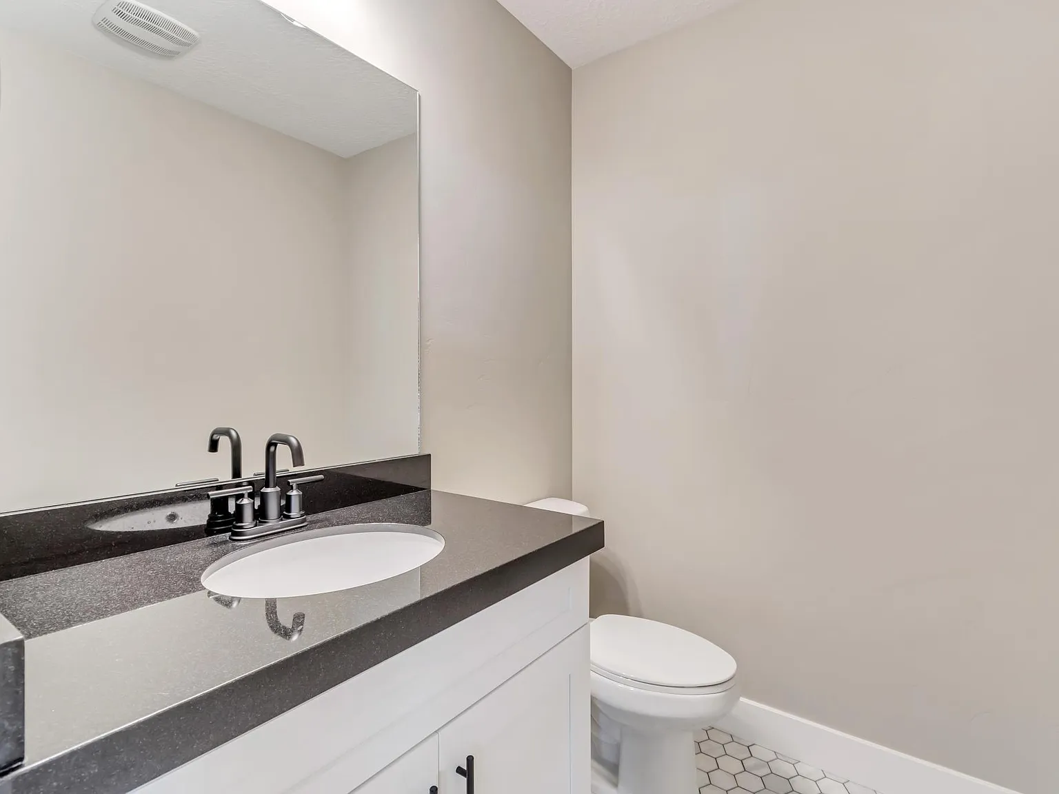 4458 S Stonington Way — Photo 3