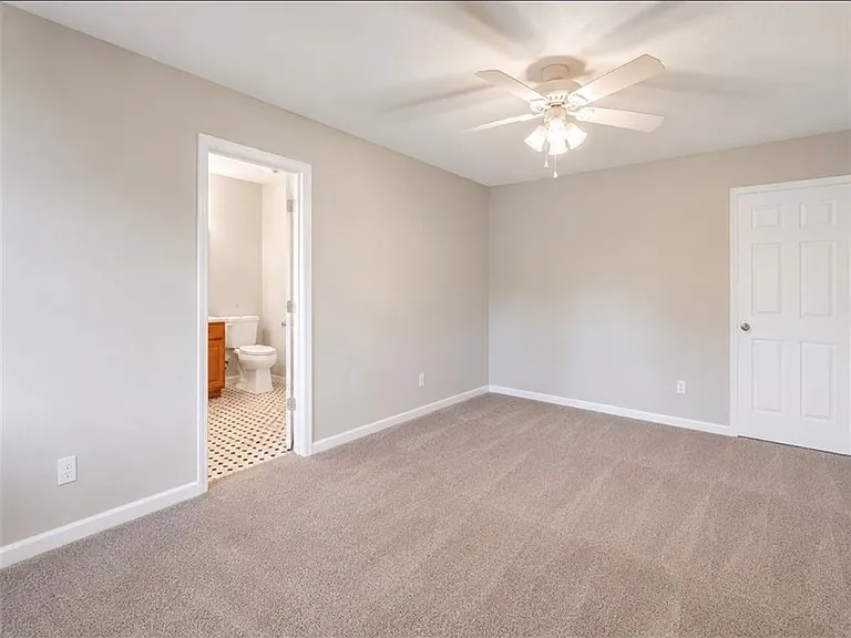 2390 Newport Lndg — Photo 9