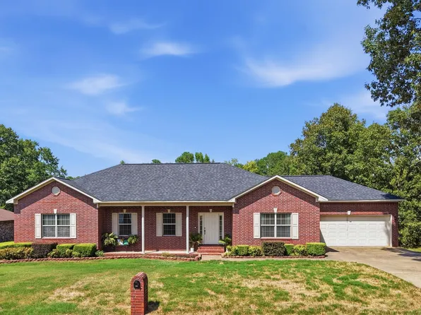 1710 Royal Oaks Dr, Malvern, AR 72104