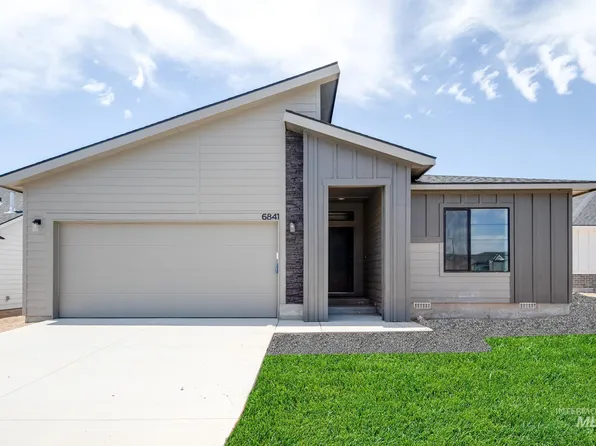 6841 S Old Farm Ave, Meridian, ID 83642