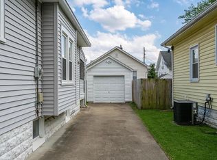 718 N Barbee Way, Louisville, KY 40217