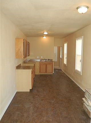 4th image of 517 W Spurgeon St