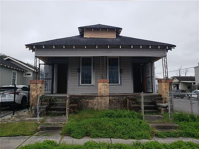 1st image of 3542 Paris Ave