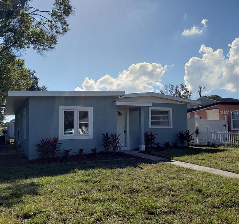 1st image of 700 51ST AVENUE N
