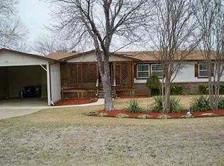 300 Sheri Ln, Roanoke, TX 76262