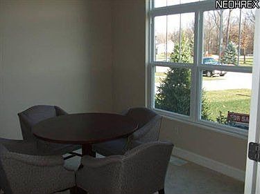 3rd image of 737 Schiller Ct