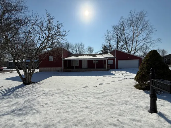 153 3rd St, Charlestown, IN 47111