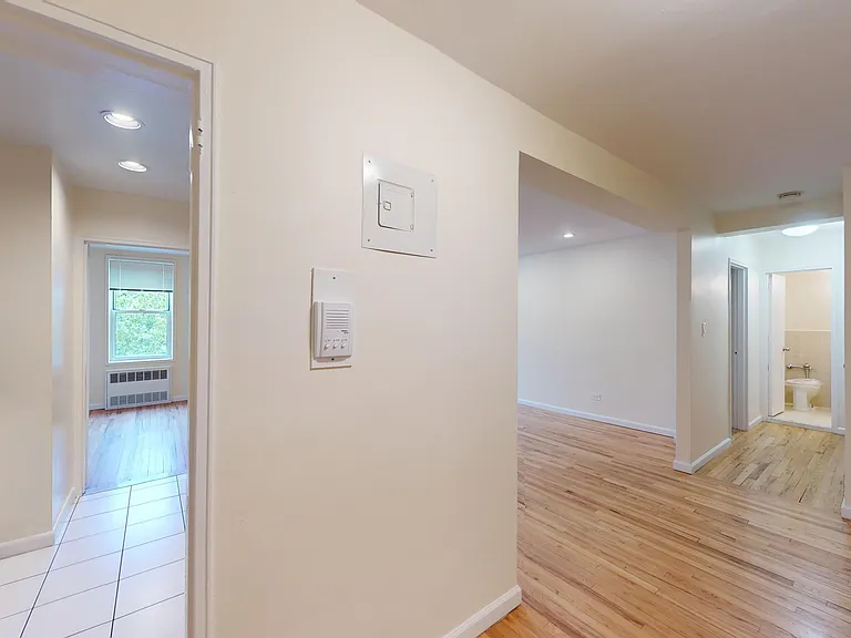 24510 Grand Central Pkwy #5B — Photo 7
