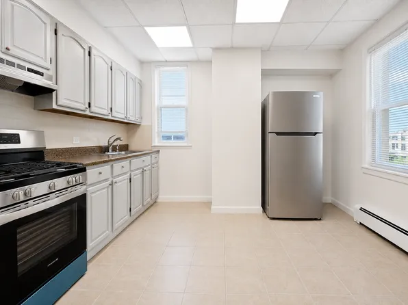 23-62 37th Street image 1 of 7