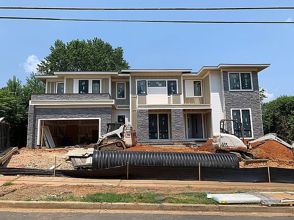 3rd image of 6814 Dean Dr