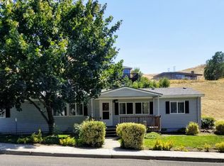2604 E 15th St, The Dalles, OR 97058