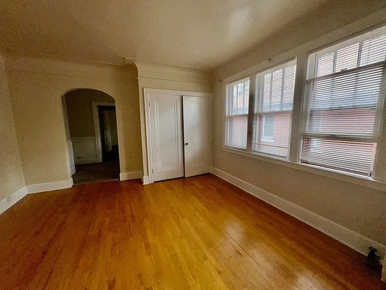 2681 Pasadena St — Photo 2