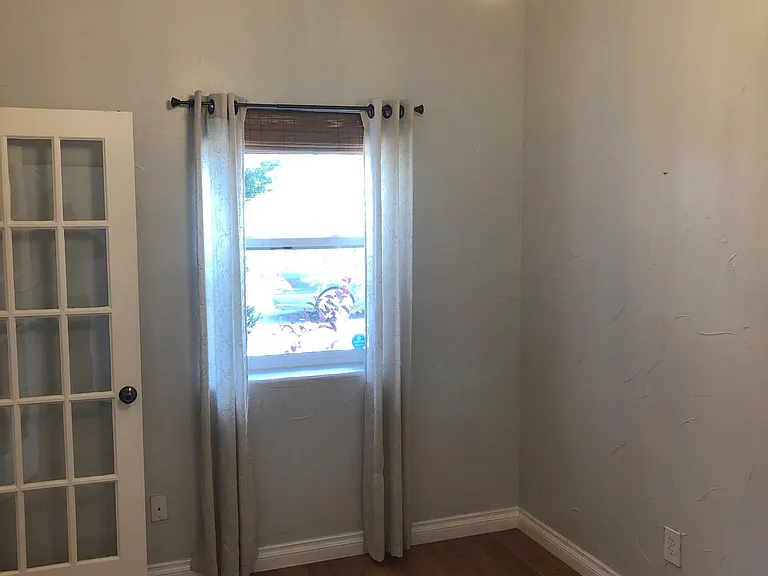3119 N Downing St — Photo 9
