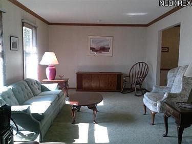 2nd image of 355 Longford Ave