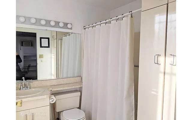 Rented by Douglas Elliman | media 21