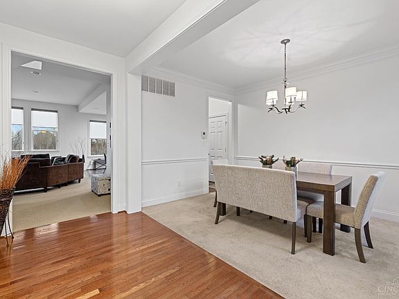 4th image of 3596 Riverside Dr