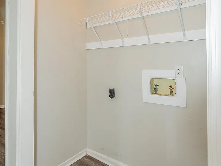 54 Worthington Dr #2 — Photo 23