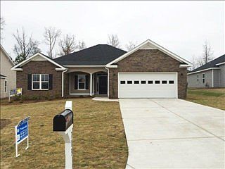 1st image of 713 Oakwood Ct