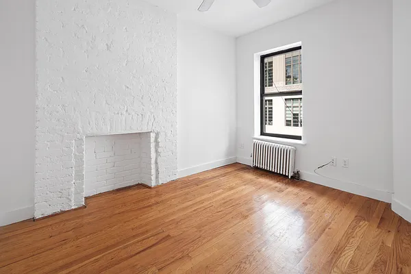 Rented by Compass | media 25