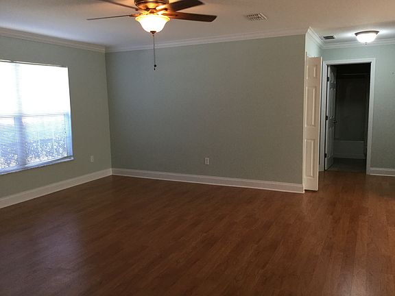 4th image of 9605 SW 42nd Ave