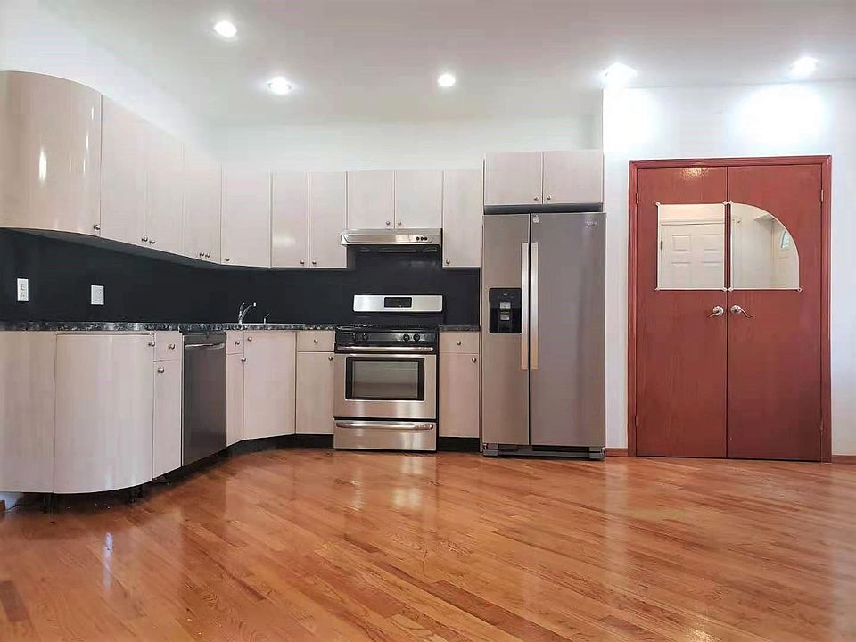1st image of 2738 E 28th St #2